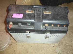 lot 219 image: Deep cycle marine battery