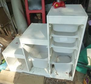 lot 250 image: Ikea Storage unit with tubs