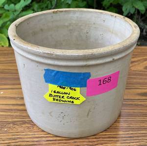 lot 168 image: Minnesota Stoneware (Red Wing) 1 gallon Butter Crock.