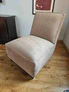 lot 16 image: Minimalist Chic Taupe Slipper Chair