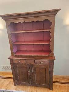 lot 20 image: Farmhouse Chic Kitchen Hutch