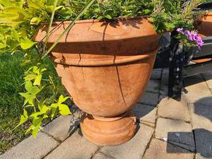 lot 47 image: Handsome Terracotta Footed Urn Planter
