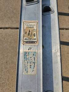 lot 103 image: 16 Foot Extension Ladder