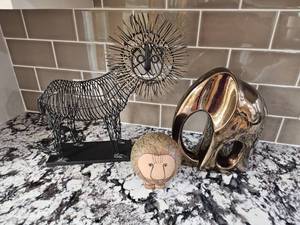 lot 73 image: Modern Dcor Staging Items Safari Animals
