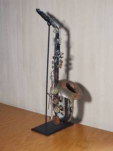 lot 92 image: Funky Saxophone Metal Decor Sculpture