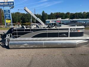 lot 32ER image: 2023 Bennington 20 SXSNP Rear Fish - Located in Eagle River, WI 54521
