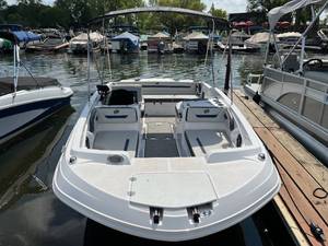 lot 43W image: 2023 Hurricane 205 IO - Located in Watergate Marina in St. Paul, MN