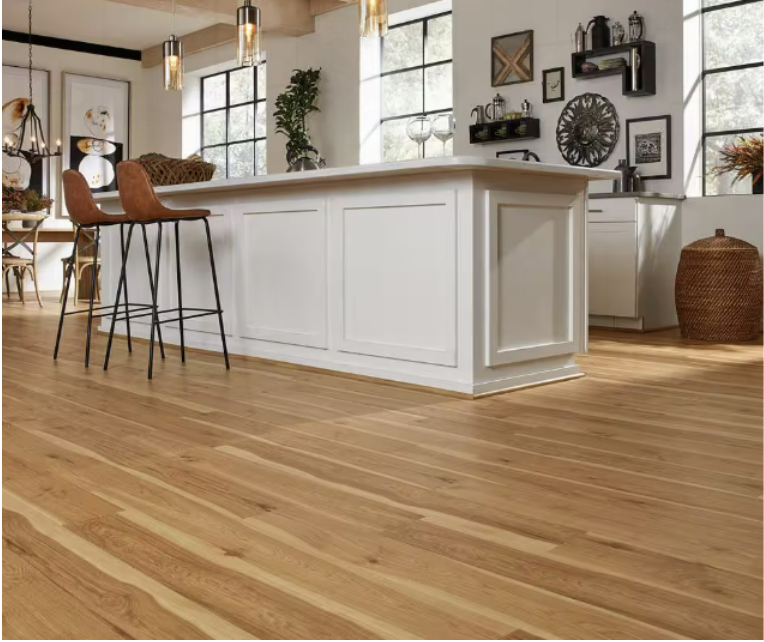 382 SF of MohawK Laminate Flooring 7.5x47x10MM thick - LMD