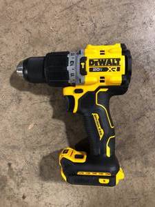DEWALT 20V Compact Cordless 12 in. Hammer Drill (Tool Only)   Customer Returns See Pictures