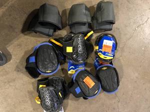 Lot of Assorted Knee Pads Various Models and Conditions  Customer Returns See Pictures