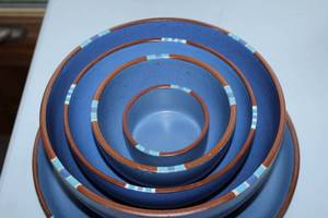 lot 15 image: Dansk International Blue Ceramic Bowl Set with Wicker Baskets