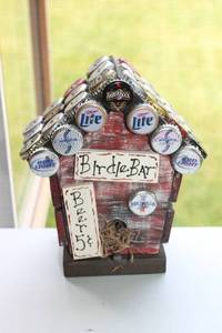 lot 36 image: Assorted Decorative Home Decor Items