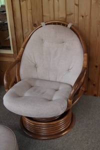 lot 39 image: Classic Rattan Swivel Rocking Chair with Ottoman