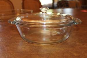 lot 66 image: Assorted Glass Bakeware and Serving Dishes