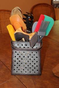 lot 80 image: Lot of Kitchen Knives, Cutlery and Electric Knife