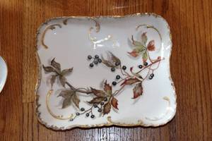 lot 106 image: Vintage Ceramic and Porcelain Decorative Lot
