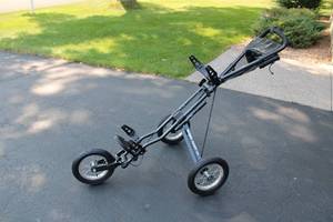 lot 157 image: Sun Mountain Speed Cart V1 Push Golf Cart
