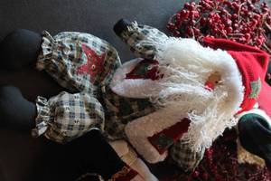 lot 174 image: Christmas Decoration Lot - Wreaths, Santa Dolls, Ornaments, and Garland