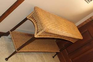 lot 200 image: Wicker Console Table with Lower Shelf