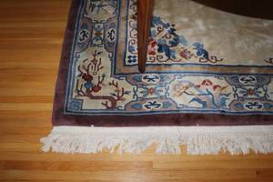 lot 206 image: Vintage Chinese Floral and Geometric Pattern Area Rug