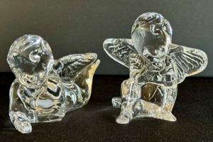 lot 86 image: Pair of Crystal Baccarat Crystal Angel Figurines