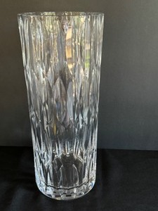lot 76 image: Large Crystal Orrefors Floral Vase
