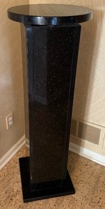 lot 38 image: Decorative Rotating Marble Pedestal