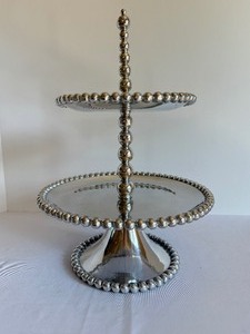 lot 71 image: Three Tiered Metal Server