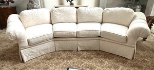 lot 14 image: Vintage CR Laine Curved Upholstered Sofa