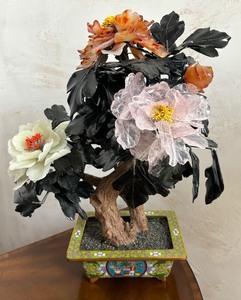 lot 93 image: Jade Stone Bonsai Tree Decor