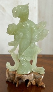 lot 205C image: Vintage Carved Hard Stone Figurine - As-is