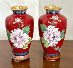 lot 137C image: Pair of Red Cloisonn Vases with Stands