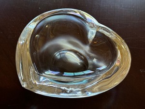 lot 56 image: Orrefors Crystal Heart Shaped Trinket Dish