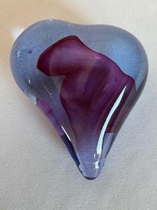 lot 135 image: Kosta Boda Bertil Vallien Sculpture Art Glass Heartbeat