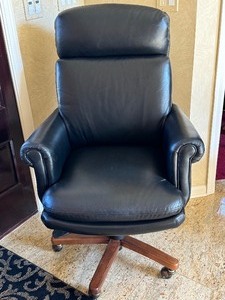 lot 247 image: Bradington Young Office Chair