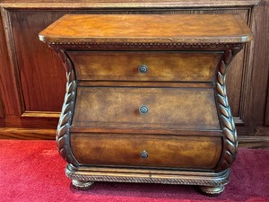 lot 248 image: Elegant Accent  Side Table