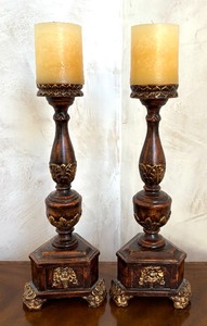 lot 179 image: Pair of Elegant Candle Holders