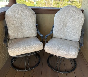 lot 189 image: Two Plush Patio Chairs
