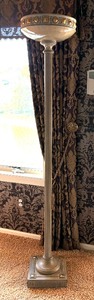 lot 190 image: Elegant Floor Lamp