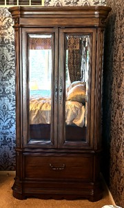 lot 18B image: Casa Cristina Armoire by Pulaski Furniture