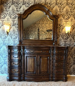 lot 17 image: Casa Cristina Dresser with Mirror by Pulaski Furniture