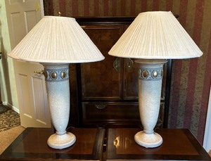 lot 199 image: Pair of Elegant Table Lamps