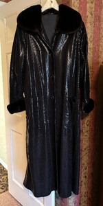lot 206 image: Sleek Black Long Coat