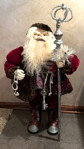 lot 268 image: Festive Santa Decorative Figurine by MBCA