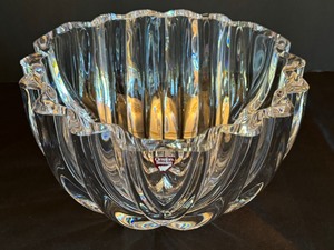 lot 311 image: Orrefors Lars Hellsten Isabella Bowl