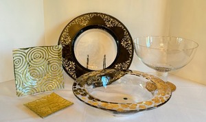 lot 301 image: Elegant Glass Serving Dishes including a Rosenthal Pedestal Glass Serving Bowl