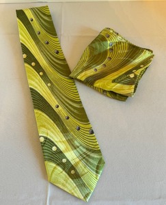lot 280A image: Stacy Adams Silk Tie and Coordinating Pocket Square