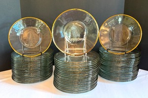 lot 388 image: (29) Christmas Tree Design Glass Luncheon Plates  Indiana Glass Holiday Gold Glass Luncheon Plates