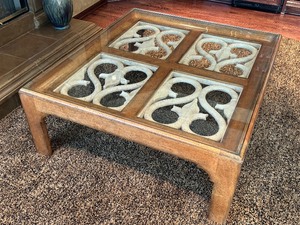 lot 429 image: Large Henredon Glass Top Coffee Table with Fleur De Lis Cast Stone