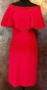 lot 422 image: Tadashi Shoji Beautiful Off The Shoulder Red Dress